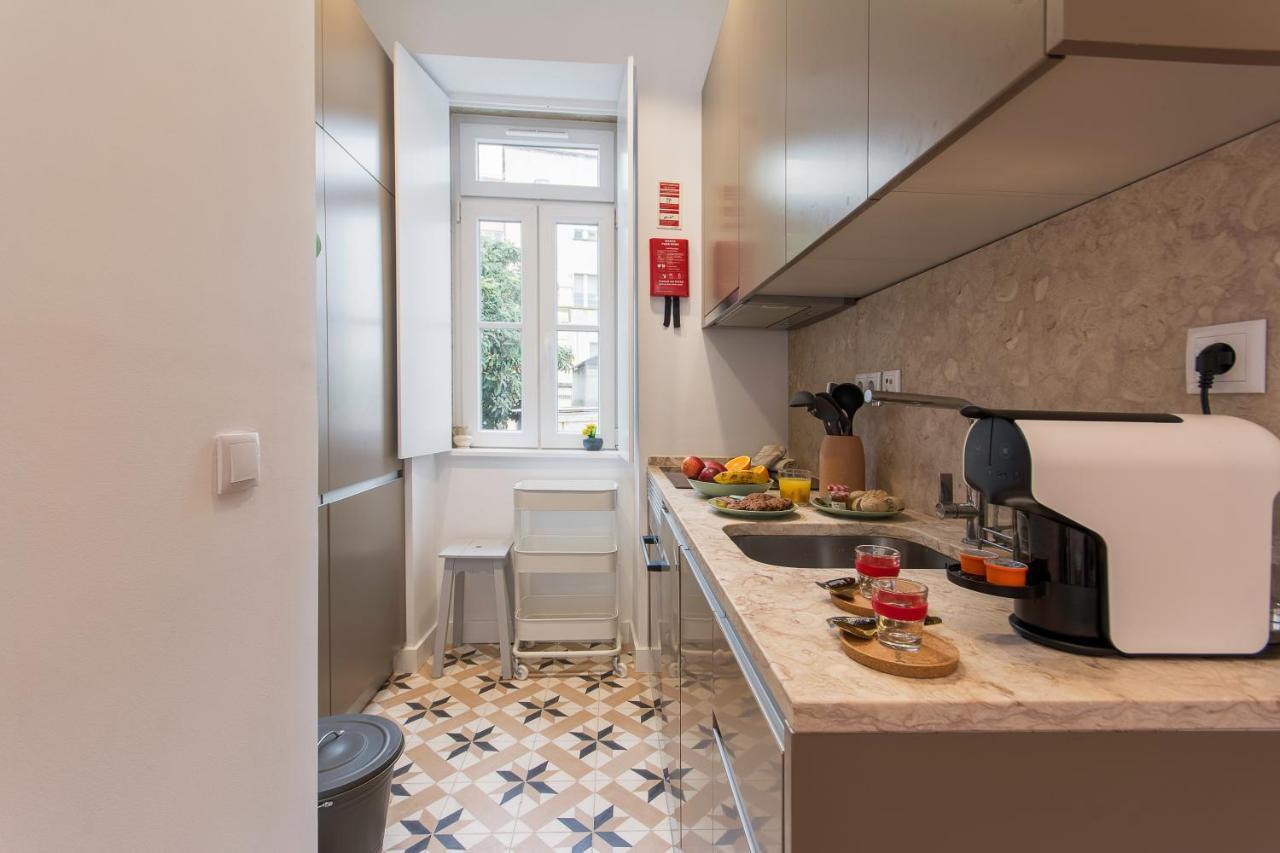 Charming Apartment In Private Condominium At Graca Lisboa Eksteriør bilde