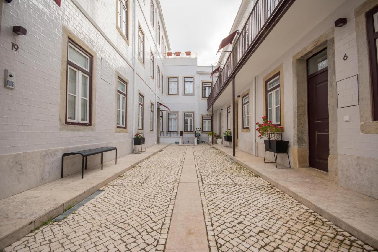 Charming Apartment In Private Condominium At Graca Lisboa Eksteriør bilde